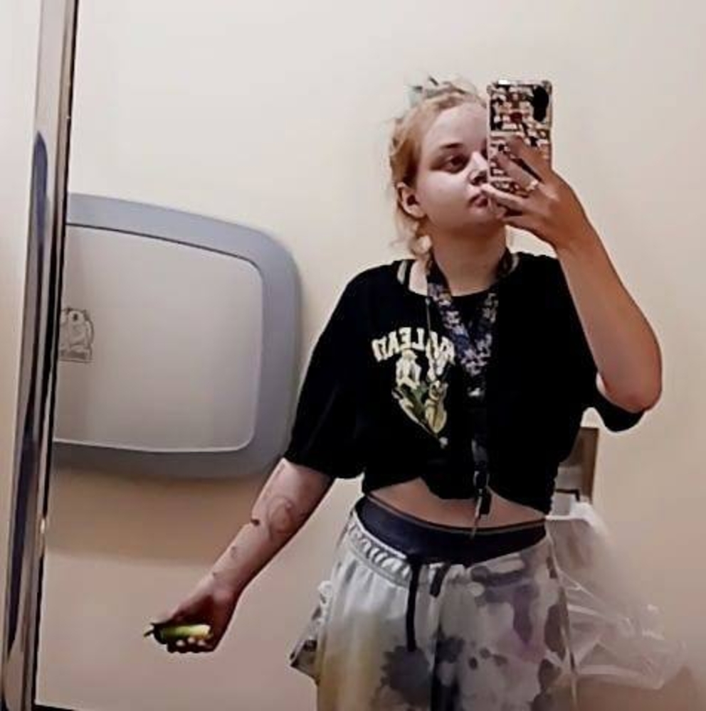 Meet your Posher, Daphnee